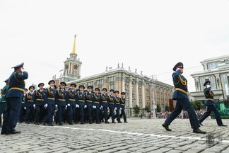В Екатеринбурге начинаются репетиции парада Победы