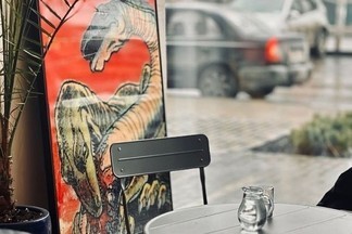 В Екатеринбурге открылась кофейня с сёрф-эстетикой