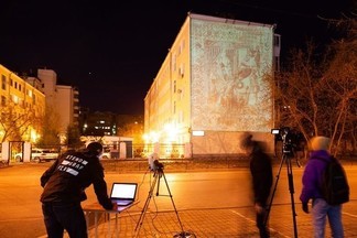 Робот-принтер нарисует на стене дома в Екатеринбурге фреску по эскизу нейросети
