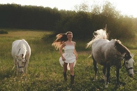Лето - пора фотосессий на природе