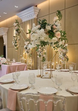 USTA Hotels дарит молодожёнам свадьбу в подарок!