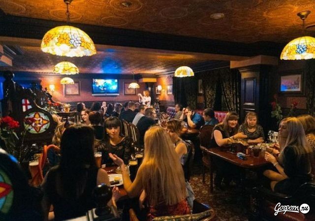 Паб рояль. Royal pub Екатеринбург. Ресторан рояль Екатеринбург Уралмаш. Ресторан Роял Екатеринбург. Роял Екатеринбург бар ресторан.