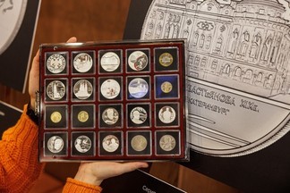 В «Домне» открылась выставка с коллекцией редких монет