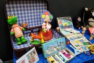В Екатеринбурге представят коллекцию новогодних, советских игрушек и ретро-открыток