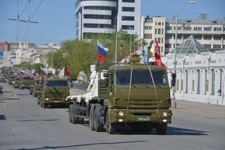 «Фронтовой путь от 1941 года до Победы»: в честь Дня Победы уральцы реконструировали события Великой Отечественной войны