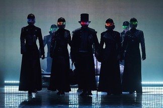 В Свердловском театре драмы представили спектакль по пьесе Лермонтова в стиле киберпанка