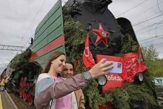 Более 160 тысяч человек посетили ретропоезд СвЖД «Эшелон Победы» в мае