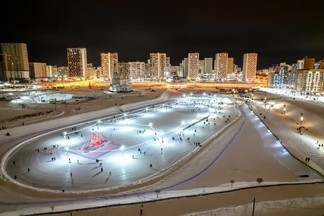Мост в Академическом украсит новогодняя подсветка за 3 миллиона рублей