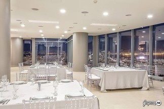 Зима близко. 17 ресторанов, которые уже принимают заказы на новогодние корпоративы