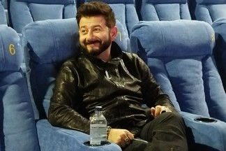 Михаил Галустян встретился с екатеринбуржцами на премьере новогодней комедии