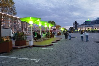 На площади 1905 года летнюю локацию сменит каток