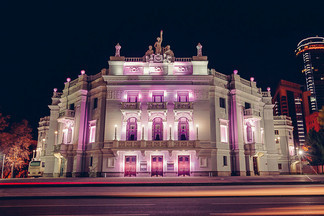 Пять екатеринбургских театров поборются за премию губернатора