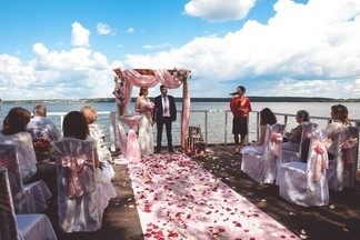 Базы отдыха, коттеджи и банкетные залы для свадьбы за городом