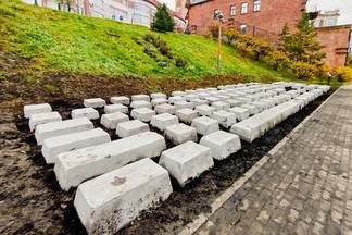 Обновленный «Памятник клавиатуре» вернулся на набережную уральской столицы