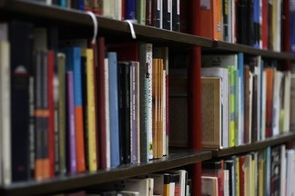 Екатеринбуржцы смогут принять участие в конкурсе чтения стихов в паре