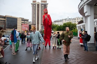 В центре уральской столицы устроят театральное шествие