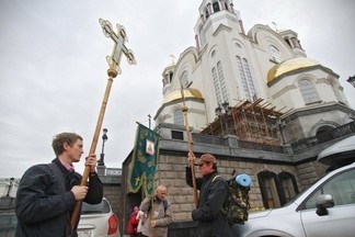 Пешком от Храма-на-Крови до Верхотурья: в Екатеринбурге проходит Симеоновский крестный ход