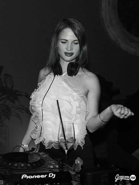 Вечеринка в Le Bourg, фото № 311