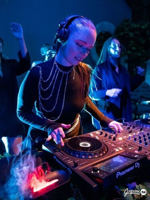 Вечеринка в Le Bourg, фото № 89