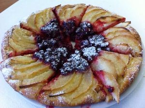 Масленица Пирог дрожжевой с яблоками с брусникой - фото 1